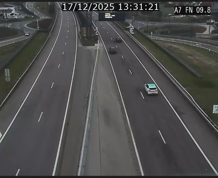 Caméra trafic Luxembourg - A7, Tunnel Gousselerbierg, sortie sud, direction rond-point Lorentzweiler (BK 9.9)