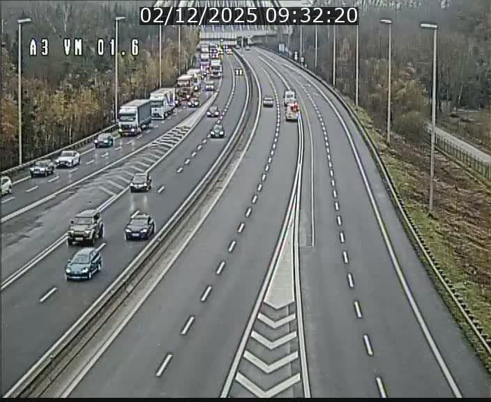 Traffic live webcam Luxembourg - Croix de Gasperich - A3 - BK 1.6 - direction France/Aire de Berchem