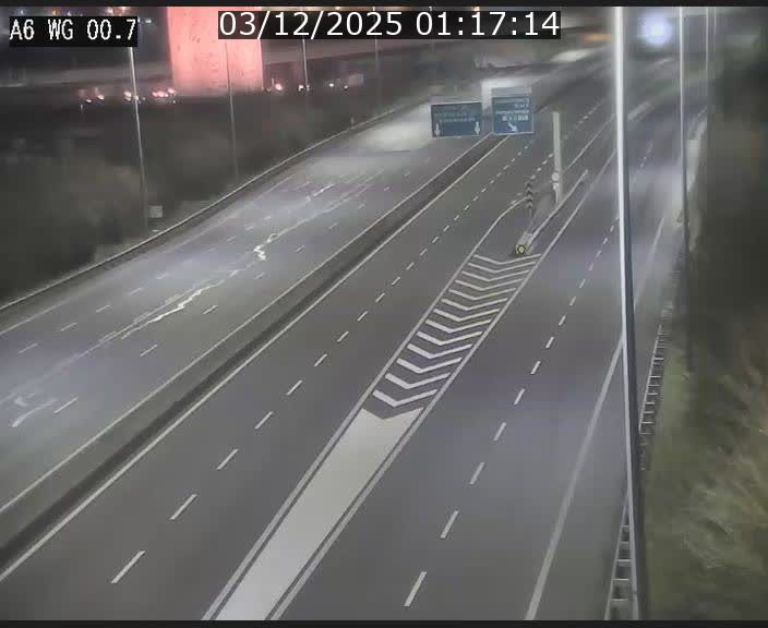 Traffic live webcam Luxembourg Croix de Cessange - A6 - BK 0.7 - direction A3 France