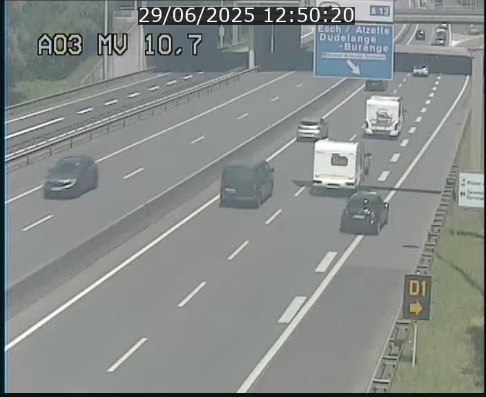 Traffic live webcam Luxembourg Croix de Bettembourg - A3 - BK 10.7 - direction France