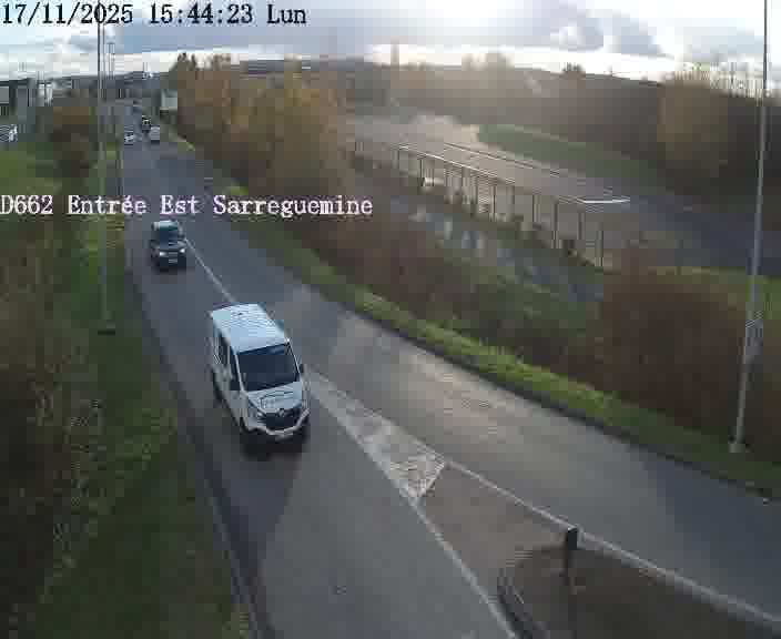 Point de vue trafic déployé sur D662 (France) à Sarreguemines, regardant vers Sarreguemines, aidant conducteurs et services à anticiper les flux.