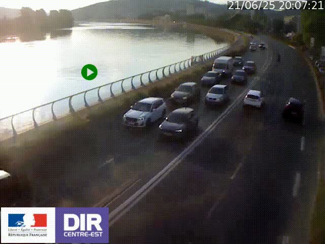 Webcam sur le quai Parjot à Vienne, aux Portes de Lyon, sur la Nationale 7, à la jonction avec le boulevard du Rhône-nord (D1407), caméra orientée vers Lyon