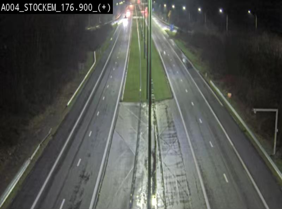 Webcam au-dessus de l'E411 sur la N83 à hauteur de la sortie Stockem. Vue orientée vers Arlon