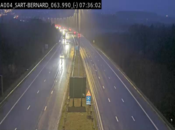 Webcam E411 à hauteur d'Assesse en provenance d'Arlon ou de la N4 vers Namur