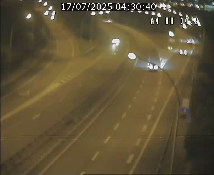 Traffic live webcam Luxembourg Leudelange - A4 - BK 4.9 - direction Luxembourg