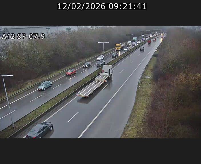 Traffic live webcam Luxembourg Jonction Lankelz - A13 direction Pétange - BK 7.9