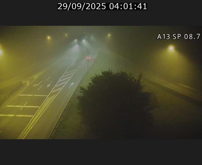 Traffic live webcam Luxembourg Jonction Lankelz - A13 direction Pétange - BK 8.7 