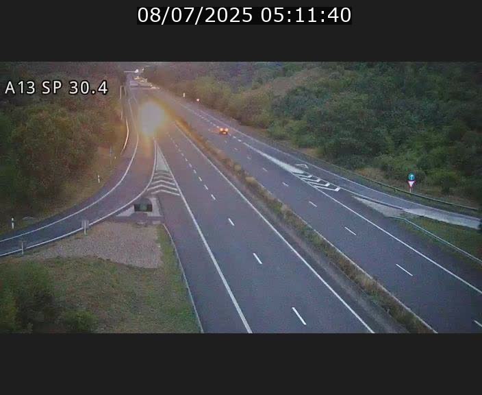Traffic live webcam Luxembourg Altwies - A13 direction Luxembourg-ville - BK 30.4