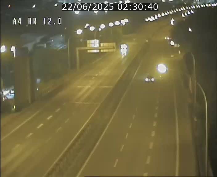 Traffic live webcam Luxembourg Jonction Foetz - A4 - BK 12.0 - direction Esch sur Alzette