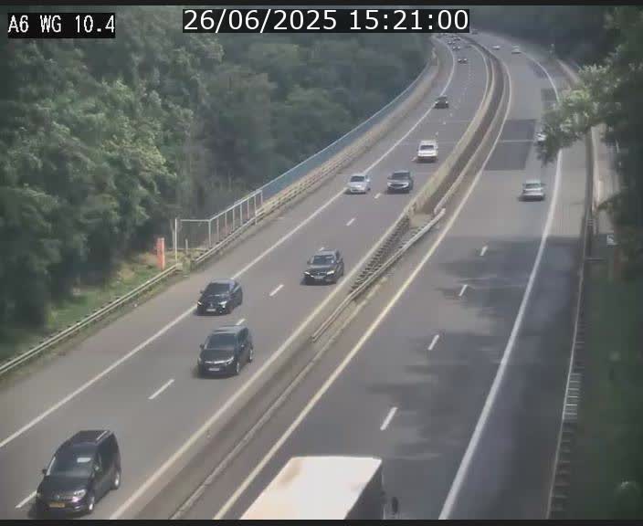 Traffic live webcam Luxembourg Mamer - A6 - BK 10.4 - direction Luxembourg/France/Allemagne