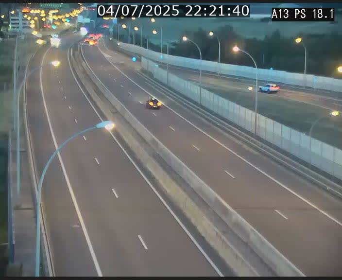 Traffic live webcam Luxembourg Dudelange - A13 direction Croix de Bettembourg - BK 18.1