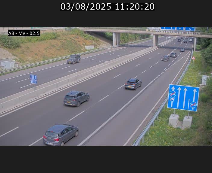 Webcam autoroute A3 au Luxembourg à proximité de la Croix de Gasperich. Vue orientée vers Luxembourg