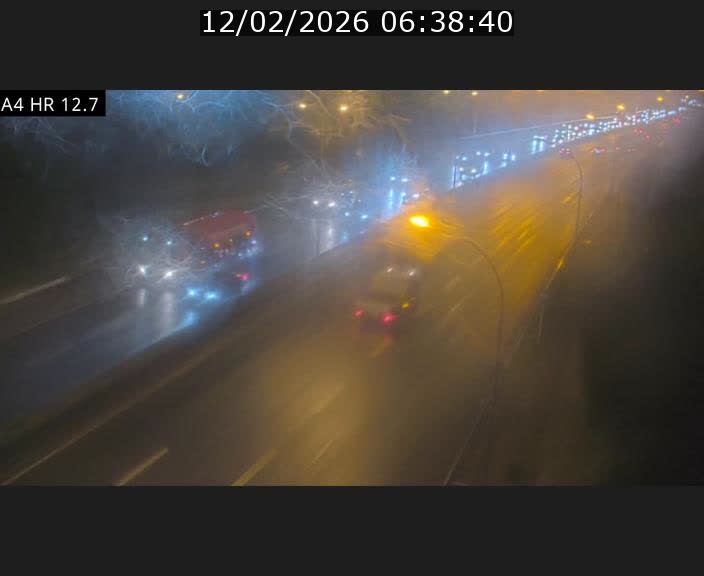 Traffic live webcam Luxembourg Esch sur Alzette - A4 - BK 12.7 - direction Esch-Belval