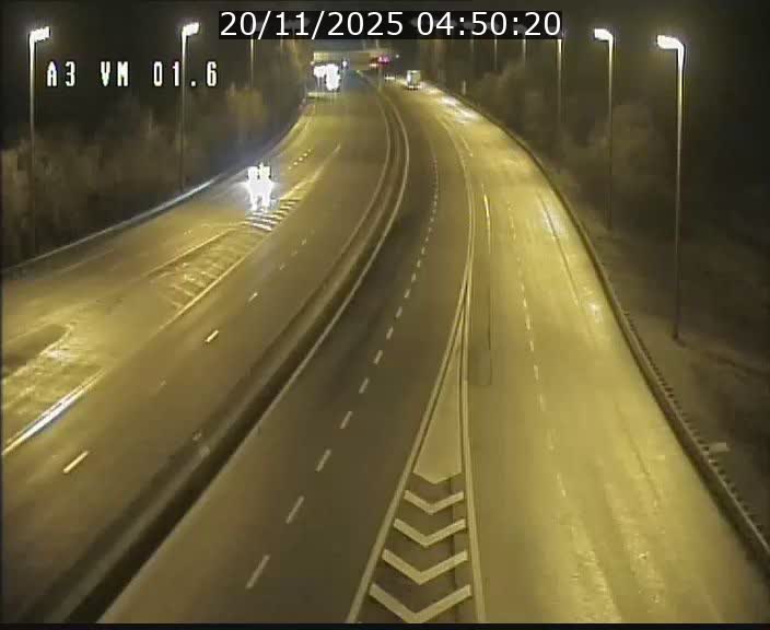 Traffic live webcam Luxembourg - Croix de Gasperich - A3 - BK 1.6 - direction France/Aire de Berchem