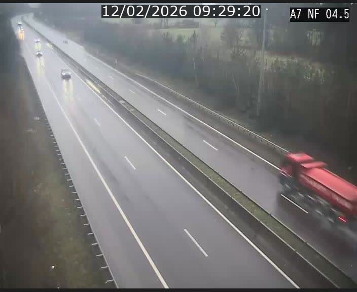 Caméra autoroute Luxembourg A7 - Passage à gibier Rëngelbour - direction Tunnel Grouft