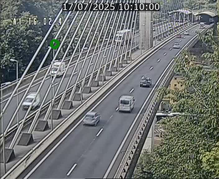 Traffic live webcam Luxembourg Sandweiler - A1 direction Luxembourg-ville - BK 2.4