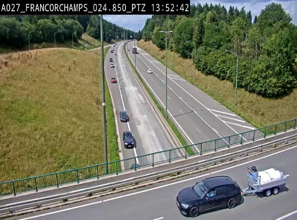 Webcam E42 (A27) dans les Ardennes à Francorchamps, à proximité du circuit de Spa. Vue orientée vers Liège