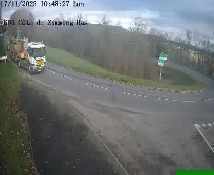 Webcam sur la D603 située dans la Côté de Zimming-bas, dans le virage en demi-tour, à la jonction avec la D74