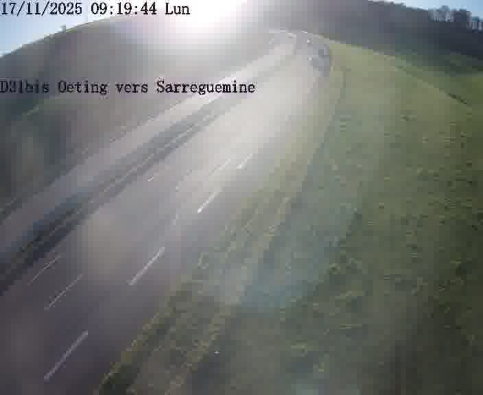 Webcam installée le long de D31bis (France) à Oeting, pointée vers Sarreguemines, utile pour suivre précisément les conditions de trafic.