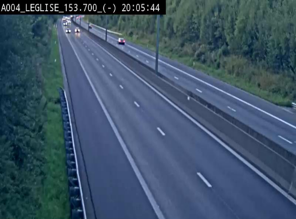 Webcam autoroute A4 (E411-E25) à Léglise, avant la jonction avec la N40. Vue orientée vers Bruxelles