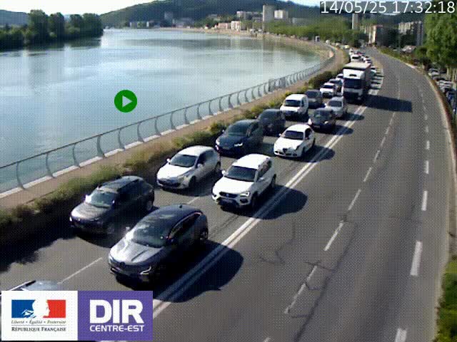 Webcam sur le quai Parjot à Vienne, aux Portes de Lyon, sur la Nationale 7, à la jonction avec le boulevard du Rhône-nord (D1407), caméra orientée vers Lyon