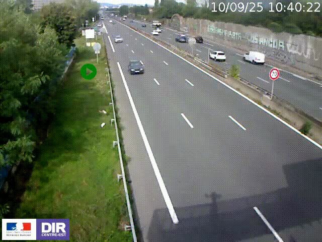 Webcam à Bron sur l'A43 à la jonction avec le boulevard périphérique de Lyon (D383). Vue orientée vers Lyon
