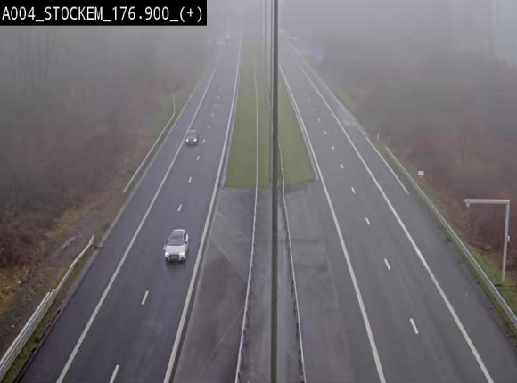 Webcam au-dessus de l'E411 sur la N83 à hauteur de la sortie Stockem. Vue orientée vers Arlon