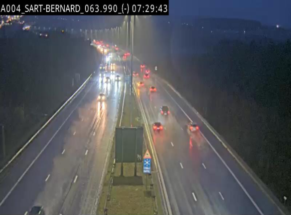 Webcam E411 à hauteur d'Assesse en provenance d'Arlon ou de la N4 vers Namur