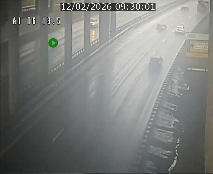 Traffic live webcam Luxembourg Senningen - A1 direction Luxembourg - BK 13.5
