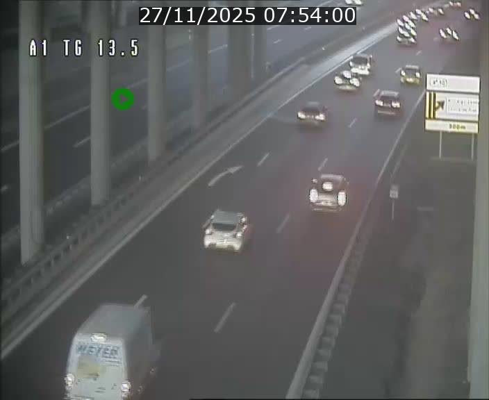 Traffic live webcam Luxembourg Senningen - A1 direction Luxembourg - BK 13.5