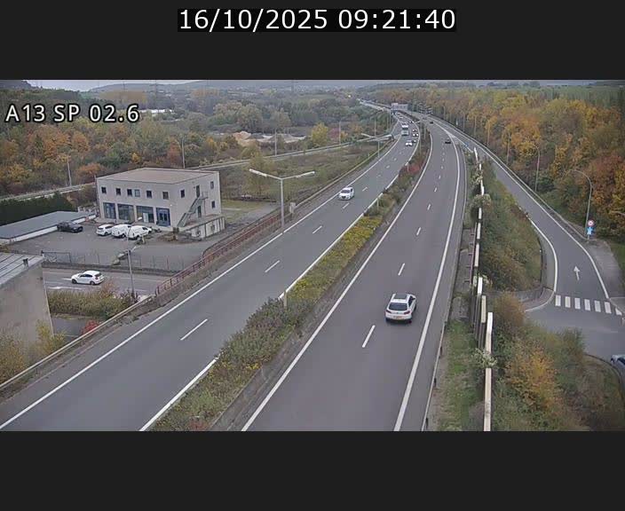 Traffic live webcam Luxembourg Sanem - A13 direction Pétange - BK 2.6