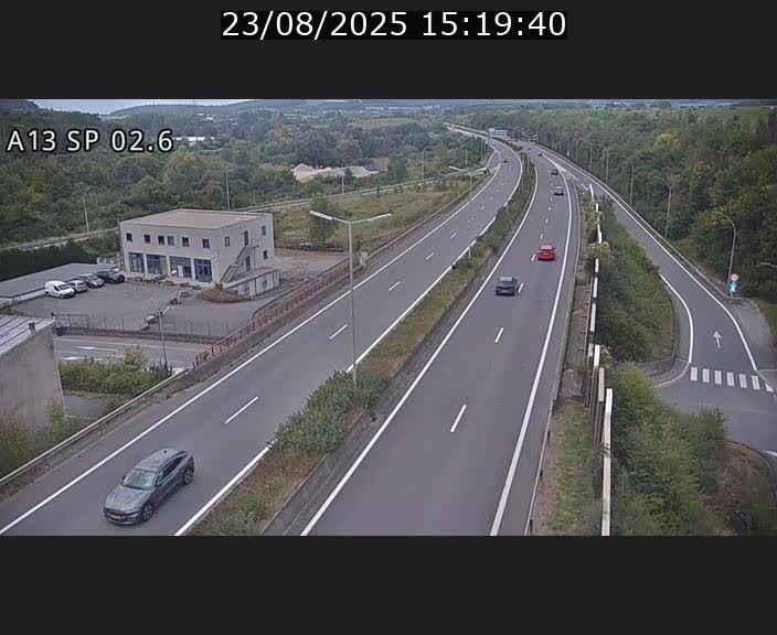 Traffic live webcam Luxembourg Sanem - A13 direction Pétange - BK 2.6