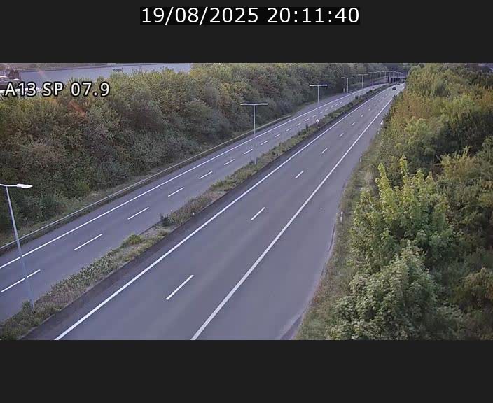 Traffic live webcam Luxembourg Jonction Lankelz - A13 direction Pétange - BK 7.9