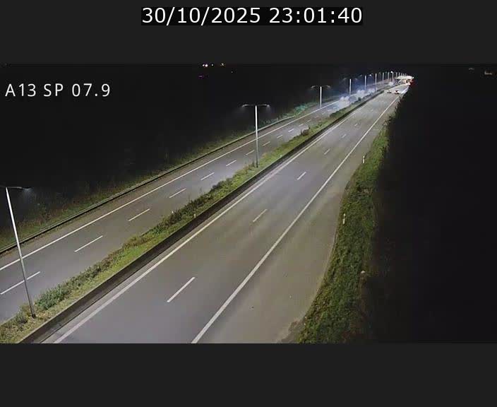 Traffic live webcam Luxembourg Jonction Lankelz - A13 direction Pétange - BK 7.9