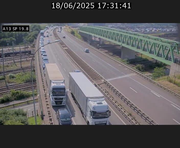 Traffic live webcam Luxembourg Croix de Bettembourg - A13 direction Esch-sur-Alzette - BK 19.8
