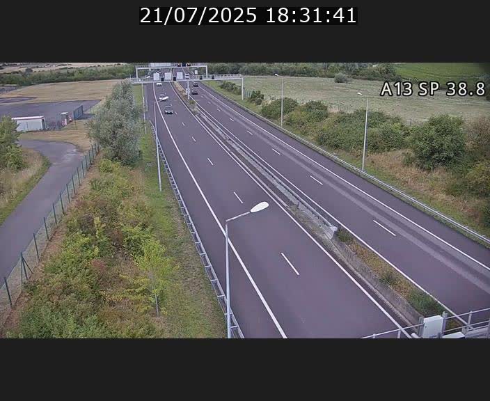 Webcam autoroute A13 à l'entrée ouest du tunnel Markusbierg à Schengen. Vue orientée vers le tunnel et l'Allemagne