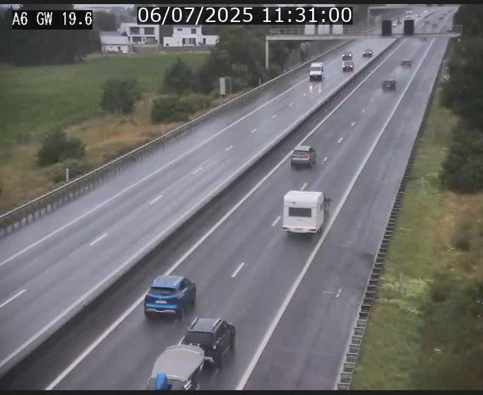 Traffic live webcam Luxembourg - Steinfort - A6 - BK 19.6 - direction Belgique