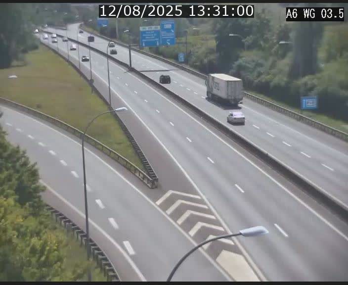 Traffic live webcam Luxembourg - Croix de Cessange - A6 - BK 3.5 - direction France/Allemagne