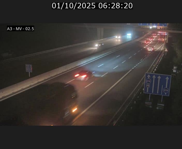 Webcam autoroute A3 au Luxembourg à proximité de la Croix de Gasperich. Vue orientée vers Luxembourg