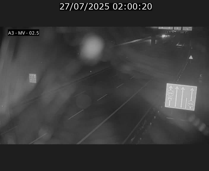 Webcam autoroute A3 au Luxembourg à proximité de la Croix de Gasperich. Vue orientée vers Luxembourg