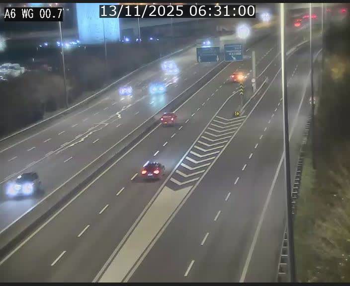 Traffic live webcam Luxembourg Croix de Cessange - A6 - BK 0.7 - direction A3 France