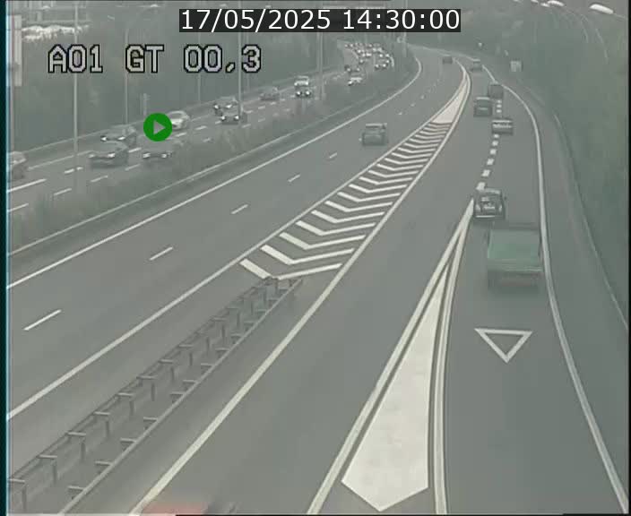 Traffic live webcam Luxembourg Croix de Gasperich - A1 direction Kirchberg - BK 0.3