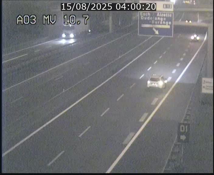 Traffic live webcam Luxembourg Croix de Bettembourg - A3 - BK 10.7 - direction France