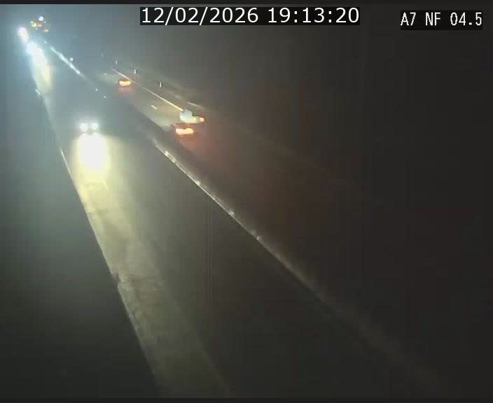 Caméra autoroute Luxembourg A7 - Passage à gibier Rëngelbour - direction Tunnel Grouft