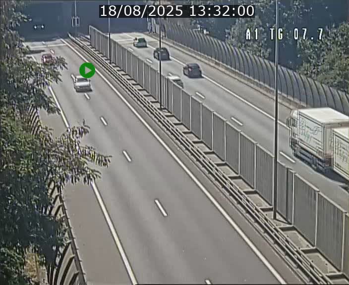 Traffic live webcam Luxembourg Kirchberg - A1 direction Luxembourg-ville - BK 7.7