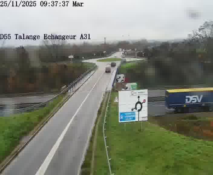 Webcam sur la D55 à Talange au niveau du pont surplombant l'A31 (sens droite-gauche vers Luxembourg). Vue orientée vers Ay-sur-Moselle.