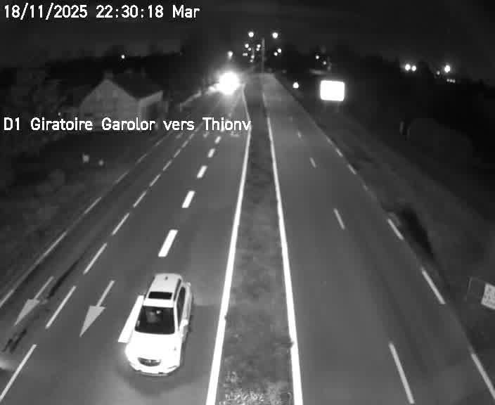 Webcam de surveillance sur D1 (France) à Ennery, cadrée vers Thionville, proposant une information routière utile aux déplacements quotidiens.