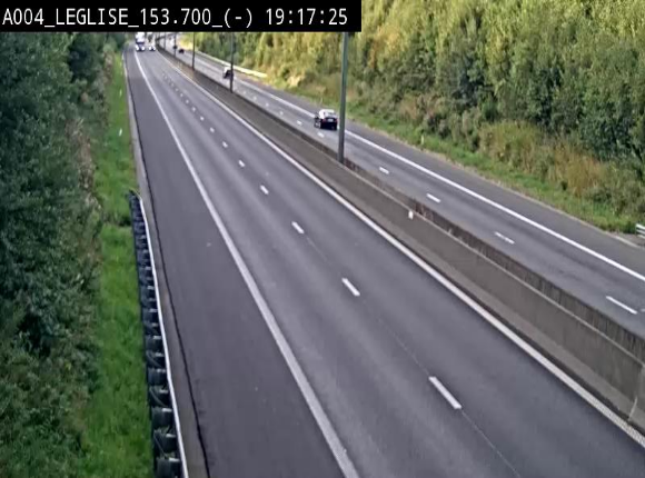 Webcam autoroute A4 (E411-E25) à Léglise, avant la jonction avec la N40. Vue orientée vers Bruxelles