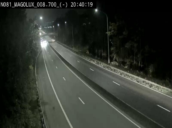 Webcam sur la N81 (E411) à hauteur de la jonction avec la N883. Vue orientée vers Arlon