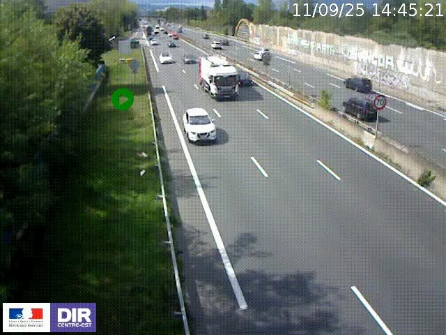 Webcam à Bron sur l'A43 à la jonction avec le boulevard périphérique de Lyon (D383). Vue orientée vers Lyon